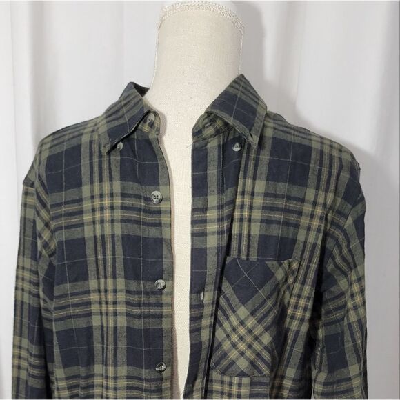 Magellan Outdoors Classic Fit Flannel Button Down Shirt Plaid Men’s Small - Picture 7 of 7